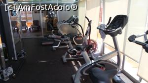 [P27] sala de fitness » foto by silvia tudoran
 - 
<span class="allrVoted glyphicon glyphicon-heart hidden" id="av766375"></span>
<a class="m-l-10 hidden" id="sv766375" onclick="voting_Foto_DelVot(,766375,20604)" role="button">șterge vot <span class="glyphicon glyphicon-remove"></span></a>
<a id="v9766375" class=" c-red"  onclick="voting_Foto_SetVot(766375)" role="button"><span class="glyphicon glyphicon-heart-empty"></span> <b>LIKE</b> = Votează poza</a> <img class="hidden"  id="f766375W9" src="/imagini/loader.gif" border="0" /><span class="AjErrMes hidden" id="e766375ErM"></span>