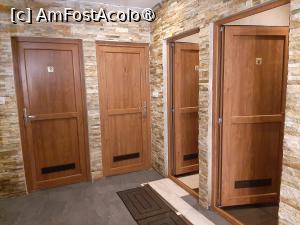 [P31] Toaletele din zona saunelor » foto by roxxie
 - 
<span class="allrVoted glyphicon glyphicon-heart hidden" id="av1510047"></span>
<a class="m-l-10 hidden" id="sv1510047" onclick="voting_Foto_DelVot(,1510047,20618)" role="button">șterge vot <span class="glyphicon glyphicon-remove"></span></a>
<a id="v91510047" class=" c-red"  onclick="voting_Foto_SetVot(1510047)" role="button"><span class="glyphicon glyphicon-heart-empty"></span> <b>LIKE</b> = Votează poza</a> <img class="hidden"  id="f1510047W9" src="/imagini/loader.gif" border="0" /><span class="AjErrMes hidden" id="e1510047ErM"></span>