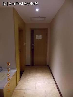 [P30] Xi'an, Toyoo Hotel, vedere spre holul camerei » foto by mprofeanu
 - 
<span class="allrVoted glyphicon glyphicon-heart hidden" id="av768781"></span>
<a class="m-l-10 hidden" id="sv768781" onclick="voting_Foto_DelVot(,768781,20643)" role="button">șterge vot <span class="glyphicon glyphicon-remove"></span></a>
<a id="v9768781" class=" c-red"  onclick="voting_Foto_SetVot(768781)" role="button"><span class="glyphicon glyphicon-heart-empty"></span> <b>LIKE</b> = Votează poza</a> <img class="hidden"  id="f768781W9" src="/imagini/loader.gif" border="0" /><span class="AjErrMes hidden" id="e768781ErM"></span>