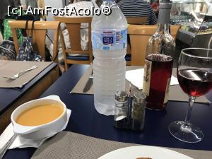 [P69] Gran Hotel Bali Benidorm - restaurantul Gregal - cu apa şi vinul primit gratuit din partea hotelului la fiecare prânz şi cină » foto by nicole33
 - 
<span class="allrVoted glyphicon glyphicon-heart hidden" id="av1344641"></span>
<a class="m-l-10 hidden" id="sv1344641" onclick="voting_Foto_DelVot(,1344641,20673)" role="button">șterge vot <span class="glyphicon glyphicon-remove"></span></a>
<a id="v91344641" class=" c-red"  onclick="voting_Foto_SetVot(1344641)" role="button"><span class="glyphicon glyphicon-heart-empty"></span> <b>LIKE</b> = Votează poza</a> <img class="hidden"  id="f1344641W9" src="/imagini/loader.gif" border="0" /><span class="AjErrMes hidden" id="e1344641ErM"></span>