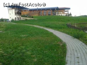 [P21] Casa dinspre piscină.  » foto by Aurici
 - 
<span class="allrVoted glyphicon glyphicon-heart hidden" id="av735095"></span>
<a class="m-l-10 hidden" id="sv735095" onclick="voting_Foto_DelVot(,735095,20727)" role="button">șterge vot <span class="glyphicon glyphicon-remove"></span></a>
<a id="v9735095" class=" c-red"  onclick="voting_Foto_SetVot(735095)" role="button"><span class="glyphicon glyphicon-heart-empty"></span> <b>LIKE</b> = Votează poza</a> <img class="hidden"  id="f735095W9" src="/imagini/loader.gif" border="0" /><span class="AjErrMes hidden" id="e735095ErM"></span>