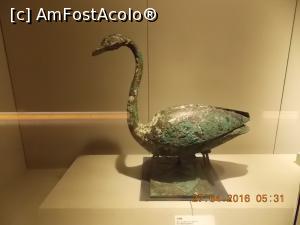 [P11] Xi'an, Muzeul de Istorie Shaanxi, gâscă de bronz, dinastia Qin » foto by mprofeanu
 - 
<span class="allrVoted glyphicon glyphicon-heart hidden" id="av782840"></span>
<a class="m-l-10 hidden" id="sv782840" onclick="voting_Foto_DelVot(,782840,20766)" role="button">șterge vot <span class="glyphicon glyphicon-remove"></span></a>
<a id="v9782840" class=" c-red"  onclick="voting_Foto_SetVot(782840)" role="button"><span class="glyphicon glyphicon-heart-empty"></span> <b>LIKE</b> = Votează poza</a> <img class="hidden"  id="f782840W9" src="/imagini/loader.gif" border="0" /><span class="AjErrMes hidden" id="e782840ErM"></span>