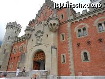 [P15] Castelele Bavariei - Intrarea principala in castelul Neuschwanstein.  » foto by iulianic
 - 
<span class="allrVoted glyphicon glyphicon-heart hidden" id="av377090"></span>
<a class="m-l-10 hidden" id="sv377090" onclick="voting_Foto_DelVot(,377090,20953)" role="button">șterge vot <span class="glyphicon glyphicon-remove"></span></a>
<a id="v9377090" class=" c-red"  onclick="voting_Foto_SetVot(377090)" role="button"><span class="glyphicon glyphicon-heart-empty"></span> <b>LIKE</b> = Votează poza</a> <img class="hidden"  id="f377090W9" src="/imagini/loader.gif" border="0" /><span class="AjErrMes hidden" id="e377090ErM"></span>