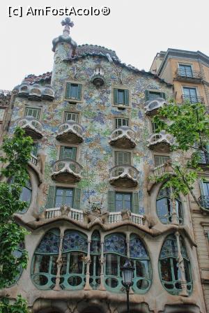 [P09] casa batlo » foto by aditim
 - 
<span class="allrVoted glyphicon glyphicon-heart hidden" id="av736527"></span>
<a class="m-l-10 hidden" id="sv736527" onclick="voting_Foto_DelVot(,736527,21008)" role="button">șterge vot <span class="glyphicon glyphicon-remove"></span></a>
<a id="v9736527" class=" c-red"  onclick="voting_Foto_SetVot(736527)" role="button"><span class="glyphicon glyphicon-heart-empty"></span> <b>LIKE</b> = Votează poza</a> <img class="hidden"  id="f736527W9" src="/imagini/loader.gif" border="0" /><span class="AjErrMes hidden" id="e736527ErM"></span>