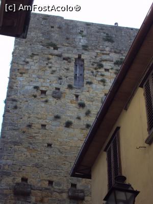 [P52] Casa Torri Toscano.  » foto by Carmen Ion
 - 
<span class="allrVoted glyphicon glyphicon-heart hidden" id="av812075"></span>
<a class="m-l-10 hidden" id="sv812075" onclick="voting_Foto_DelVot(,812075,21018)" role="button">șterge vot <span class="glyphicon glyphicon-remove"></span></a>
<a id="v9812075" class=" c-red"  onclick="voting_Foto_SetVot(812075)" role="button"><span class="glyphicon glyphicon-heart-empty"></span> <b>LIKE</b> = Votează poza</a> <img class="hidden"  id="f812075W9" src="/imagini/loader.gif" border="0" /><span class="AjErrMes hidden" id="e812075ErM"></span>