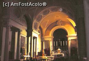 [P56] Chiesa San Michele - interior.  » foto by Carmen Ion
 - 
<span class="allrVoted glyphicon glyphicon-heart hidden" id="av812080"></span>
<a class="m-l-10 hidden" id="sv812080" onclick="voting_Foto_DelVot(,812080,21018)" role="button">șterge vot <span class="glyphicon glyphicon-remove"></span></a>
<a id="v9812080" class=" c-red"  onclick="voting_Foto_SetVot(812080)" role="button"><span class="glyphicon glyphicon-heart-empty"></span> <b>LIKE</b> = Votează poza</a> <img class="hidden"  id="f812080W9" src="/imagini/loader.gif" border="0" /><span class="AjErrMes hidden" id="e812080ErM"></span>
