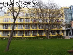 [P44] Hotel Koral văzut din spate » foto by irinad
 - 
<span class="allrVoted glyphicon glyphicon-heart hidden" id="av850926"></span>
<a class="m-l-10 hidden" id="sv850926" onclick="voting_Foto_DelVot(,850926,21038)" role="button">șterge vot <span class="glyphicon glyphicon-remove"></span></a>
<a id="v9850926" class=" c-red"  onclick="voting_Foto_SetVot(850926)" role="button"><span class="glyphicon glyphicon-heart-empty"></span> <b>LIKE</b> = Votează poza</a> <img class="hidden"  id="f850926W9" src="/imagini/loader.gif" border="0" /><span class="AjErrMes hidden" id="e850926ErM"></span>