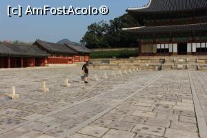 [P15] Seul, Palatul Changdeok, la Sala Tronului așteptând porunca regelui » foto by mprofeanu
 - 
<span class="allrVoted glyphicon glyphicon-heart hidden" id="av811189"></span>
<a class="m-l-10 hidden" id="sv811189" onclick="voting_Foto_DelVot(,811189,21214)" role="button">șterge vot <span class="glyphicon glyphicon-remove"></span></a>
<a id="v9811189" class=" c-red"  onclick="voting_Foto_SetVot(811189)" role="button"><span class="glyphicon glyphicon-heart-empty"></span> <b>LIKE</b> = Votează poza</a> <img class="hidden"  id="f811189W9" src="/imagini/loader.gif" border="0" /><span class="AjErrMes hidden" id="e811189ErM"></span>