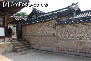 [P31] Seul, Palatul Changdeok, Complexul Nakseonjae, intrare și ce ziduri » foto by mprofeanu
 - 
<span class="allrVoted glyphicon glyphicon-heart hidden" id="av811219"></span>
<a class="m-l-10 hidden" id="sv811219" onclick="voting_Foto_DelVot(,811219,21214)" role="button">șterge vot <span class="glyphicon glyphicon-remove"></span></a>
<a id="v9811219" class=" c-red"  onclick="voting_Foto_SetVot(811219)" role="button"><span class="glyphicon glyphicon-heart-empty"></span> <b>LIKE</b> = Votează poza</a> <img class="hidden"  id="f811219W9" src="/imagini/loader.gif" border="0" /><span class="AjErrMes hidden" id="e811219ErM"></span>