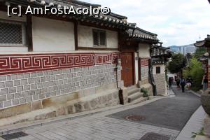 [P81] Seul, Bukchon Hanok Village, case, ziduri și porți frumoase » foto by mprofeanu
 - 
<span class="allrVoted glyphicon glyphicon-heart hidden" id="av811290"></span>
<a class="m-l-10 hidden" id="sv811290" onclick="voting_Foto_DelVot(,811290,21214)" role="button">șterge vot <span class="glyphicon glyphicon-remove"></span></a>
<a id="v9811290" class=" c-red"  onclick="voting_Foto_SetVot(811290)" role="button"><span class="glyphicon glyphicon-heart-empty"></span> <b>LIKE</b> = Votează poza</a> <img class="hidden"  id="f811290W9" src="/imagini/loader.gif" border="0" /><span class="AjErrMes hidden" id="e811290ErM"></span>