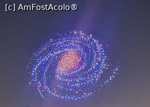 [P06] Spectacolul care a luminat cerul noptii a avut loc deasupra raului Hangang, in Some Sevit, complexul cultural format din trei insule plutitoare create de om, in apropierea podului Banpo. » foto by geani anto
 - 
<span class="allrVoted glyphicon glyphicon-heart hidden" id="av1516366"></span>
<a class="m-l-10 hidden" id="sv1516366" onclick="voting_Foto_DelVot(,1516366,21214)" role="button">șterge vot <span class="glyphicon glyphicon-remove"></span></a>
<a id="v91516366" class=" c-red"  onclick="voting_Foto_SetVot(1516366)" role="button"><span class="glyphicon glyphicon-heart-empty"></span> <b>LIKE</b> = Votează poza</a> <img class="hidden"  id="f1516366W9" src="/imagini/loader.gif" border="0" /><span class="AjErrMes hidden" id="e1516366ErM"></span>