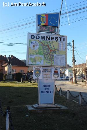 [P38] Domneşti, În intersecţia Şoselelor Piteşti-Domneşti şi Câmpulung-Curtea de Argeş » foto by mprofeanu
 - 
<span class="allrVoted glyphicon glyphicon-heart hidden" id="av938964"></span>
<a class="m-l-10 hidden" id="sv938964" onclick="voting_Foto_DelVot(,938964,21248)" role="button">șterge vot <span class="glyphicon glyphicon-remove"></span></a>
<a id="v9938964" class=" c-red"  onclick="voting_Foto_SetVot(938964)" role="button"><span class="glyphicon glyphicon-heart-empty"></span> <b>LIKE</b> = Votează poza</a> <img class="hidden"  id="f938964W9" src="/imagini/loader.gif" border="0" /><span class="AjErrMes hidden" id="e938964ErM"></span>