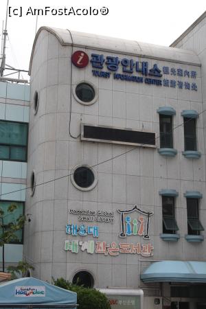 [P31] Busan, Plaja Haeundae, Centrul de Informare Turistică » foto by mprofeanu
 - 
<span class="allrVoted glyphicon glyphicon-heart hidden" id="av819928"></span>
<a class="m-l-10 hidden" id="sv819928" onclick="voting_Foto_DelVot(,819928,21334)" role="button">șterge vot <span class="glyphicon glyphicon-remove"></span></a>
<a id="v9819928" class=" c-red"  onclick="voting_Foto_SetVot(819928)" role="button"><span class="glyphicon glyphicon-heart-empty"></span> <b>LIKE</b> = Votează poza</a> <img class="hidden"  id="f819928W9" src="/imagini/loader.gif" border="0" /><span class="AjErrMes hidden" id="e819928ErM"></span>