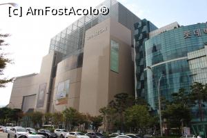 [P36] Busan, Centum City, În prim plan Shinsegae » foto by mprofeanu
 - 
<span class="allrVoted glyphicon glyphicon-heart hidden" id="av819938"></span>
<a class="m-l-10 hidden" id="sv819938" onclick="voting_Foto_DelVot(,819938,21334)" role="button">șterge vot <span class="glyphicon glyphicon-remove"></span></a>
<a id="v9819938" class=" c-red"  onclick="voting_Foto_SetVot(819938)" role="button"><span class="glyphicon glyphicon-heart-empty"></span> <b>LIKE</b> = Votează poza</a> <img class="hidden"  id="f819938W9" src="/imagini/loader.gif" border="0" /><span class="AjErrMes hidden" id="e819938ErM"></span>