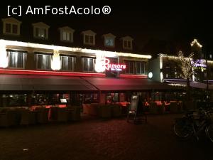 [P05] intrarea la hotel se face printre mesele de la terasa, e bar/hotel, asezat in piata bisericii » foto by pyp392001
 - 
<span class="allrVoted glyphicon glyphicon-heart hidden" id="av821193"></span>
<a class="m-l-10 hidden" id="sv821193" onclick="voting_Foto_DelVot(,821193,21345)" role="button">șterge vot <span class="glyphicon glyphicon-remove"></span></a>
<a id="v9821193" class=" c-red"  onclick="voting_Foto_SetVot(821193)" role="button"><span class="glyphicon glyphicon-heart-empty"></span> <b>LIKE</b> = Votează poza</a> <img class="hidden"  id="f821193W9" src="/imagini/loader.gif" border="0" /><span class="AjErrMes hidden" id="e821193ErM"></span>
