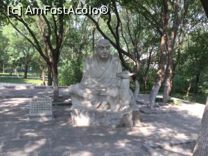 [P11] Jinan - Tot parcul este plin de tot felul de statuete » foto by mishu
 - 
<span class="allrVoted glyphicon glyphicon-heart hidden" id="av1156555"></span>
<a class="m-l-10 hidden" id="sv1156555" onclick="voting_Foto_DelVot(,1156555,21375)" role="button">șterge vot <span class="glyphicon glyphicon-remove"></span></a>
<a id="v91156555" class=" c-red"  onclick="voting_Foto_SetVot(1156555)" role="button"><span class="glyphicon glyphicon-heart-empty"></span> <b>LIKE</b> = Votează poza</a> <img class="hidden"  id="f1156555W9" src="/imagini/loader.gif" border="0" /><span class="AjErrMes hidden" id="e1156555ErM"></span>