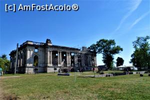 [P17] Noblețea istoriei: Palatul ''Micul Trianon'' și Domeniul Cantacuzino din Florești.  » foto by andreieu
 - 
<span class="allrVoted glyphicon glyphicon-heart hidden" id="av825446"></span>
<a class="m-l-10 hidden" id="sv825446" onclick="voting_Foto_DelVot(,825446,21385)" role="button">șterge vot <span class="glyphicon glyphicon-remove"></span></a>
<a id="v9825446" class=" c-red"  onclick="voting_Foto_SetVot(825446)" role="button"><span class="glyphicon glyphicon-heart-empty"></span> <b>LIKE</b> = Votează poza</a> <img class="hidden"  id="f825446W9" src="/imagini/loader.gif" border="0" /><span class="AjErrMes hidden" id="e825446ErM"></span>