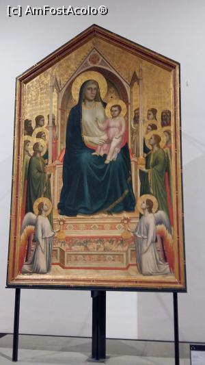 [P01] Giotto - Madonna di Ognissanti » foto by miha70
 - 
<span class="allrVoted glyphicon glyphicon-heart hidden" id="av827992"></span>
<a class="m-l-10 hidden" id="sv827992" onclick="voting_Foto_DelVot(,827992,21403)" role="button">șterge vot <span class="glyphicon glyphicon-remove"></span></a>
<a id="v9827992" class=" c-red"  onclick="voting_Foto_SetVot(827992)" role="button"><span class="glyphicon glyphicon-heart-empty"></span> <b>LIKE</b> = Votează poza</a> <img class="hidden"  id="f827992W9" src="/imagini/loader.gif" border="0" /><span class="AjErrMes hidden" id="e827992ErM"></span>