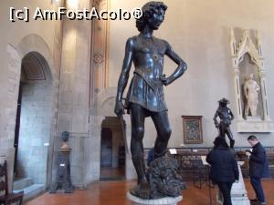 [P02] Muzeul Bargello, Florența.

David, bronz de Verroccio » foto by mihaelavoicu
 - 
<span class="allrVoted glyphicon glyphicon-heart hidden" id="av1225668"></span>
<a class="m-l-10 hidden" id="sv1225668" onclick="voting_Foto_DelVot(,1225668,21403)" role="button">șterge vot <span class="glyphicon glyphicon-remove"></span></a>
<a id="v91225668" class=" c-red"  onclick="voting_Foto_SetVot(1225668)" role="button"><span class="glyphicon glyphicon-heart-empty"></span> <b>LIKE</b> = Votează poza</a> <img class="hidden"  id="f1225668W9" src="/imagini/loader.gif" border="0" /><span class="AjErrMes hidden" id="e1225668ErM"></span>