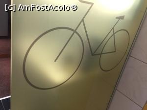 [P08] despartitorul de dus si inca o bicicleta » foto by Dan&Ema
 - 
<span class="allrVoted glyphicon glyphicon-heart hidden" id="av826624"></span>
<a class="m-l-10 hidden" id="sv826624" onclick="voting_Foto_DelVot(,826624,21405)" role="button">șterge vot <span class="glyphicon glyphicon-remove"></span></a>
<a id="v9826624" class=" c-red"  onclick="voting_Foto_SetVot(826624)" role="button"><span class="glyphicon glyphicon-heart-empty"></span> <b>LIKE</b> = Votează poza</a> <img class="hidden"  id="f826624W9" src="/imagini/loader.gif" border="0" /><span class="AjErrMes hidden" id="e826624ErM"></span>