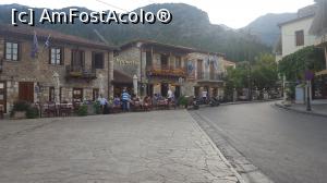 [P11] Piata centrala, Mystras » foto by DOINITA
 - 
<span class="allrVoted glyphicon glyphicon-heart hidden" id="av922193"></span>
<a class="m-l-10 hidden" id="sv922193" onclick="voting_Foto_DelVot(,922193,21407)" role="button">șterge vot <span class="glyphicon glyphicon-remove"></span></a>
<a id="v9922193" class=" c-red"  onclick="voting_Foto_SetVot(922193)" role="button"><span class="glyphicon glyphicon-heart-empty"></span> <b>LIKE</b> = Votează poza</a> <img class="hidden"  id="f922193W9" src="/imagini/loader.gif" border="0" /><span class="AjErrMes hidden" id="e922193ErM"></span>