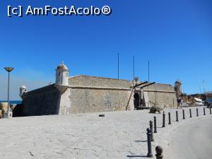 [P13] Fortăreața Ponta da Bandeira.  » foto by alinaro
 - 
<span class="allrVoted glyphicon glyphicon-heart hidden" id="av828927"></span>
<a class="m-l-10 hidden" id="sv828927" onclick="voting_Foto_DelVot(,828927,21452)" role="button">șterge vot <span class="glyphicon glyphicon-remove"></span></a>
<a id="v9828927" class=" c-red"  onclick="voting_Foto_SetVot(828927)" role="button"><span class="glyphicon glyphicon-heart-empty"></span> <b>LIKE</b> = Votează poza</a> <img class="hidden"  id="f828927W9" src="/imagini/loader.gif" border="0" /><span class="AjErrMes hidden" id="e828927ErM"></span>