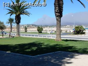 [P15] Spre faleza din Lagos.  » foto by alinaro
 - 
<span class="allrVoted glyphicon glyphicon-heart hidden" id="av828929"></span>
<a class="m-l-10 hidden" id="sv828929" onclick="voting_Foto_DelVot(,828929,21452)" role="button">șterge vot <span class="glyphicon glyphicon-remove"></span></a>
<a id="v9828929" class=" c-red"  onclick="voting_Foto_SetVot(828929)" role="button"><span class="glyphicon glyphicon-heart-empty"></span> <b>LIKE</b> = Votează poza</a> <img class="hidden"  id="f828929W9" src="/imagini/loader.gif" border="0" /><span class="AjErrMes hidden" id="e828929ErM"></span>