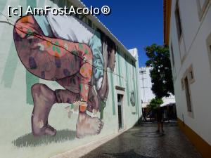 [P03] Modernism și tradiție mână-n mână pe străzile din Lagos.  » foto by alinaro
 - 
<span class="allrVoted glyphicon glyphicon-heart hidden" id="av828917"></span>
<a class="m-l-10 hidden" id="sv828917" onclick="voting_Foto_DelVot(,828917,21452)" role="button">șterge vot <span class="glyphicon glyphicon-remove"></span></a>
<a id="v9828917" class=" c-red"  onclick="voting_Foto_SetVot(828917)" role="button"><span class="glyphicon glyphicon-heart-empty"></span> <b>LIKE</b> = Votează poza</a> <img class="hidden"  id="f828917W9" src="/imagini/loader.gif" border="0" /><span class="AjErrMes hidden" id="e828917ErM"></span>