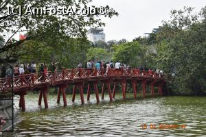 [P36] Hanoi - podul de pe Lacul Hoan Kiem care duce la Templul Ngoc Son » foto by Pușcașu Marin
 - 
<span class="allrVoted glyphicon glyphicon-heart hidden" id="av1422889"></span>
<a class="m-l-10 hidden" id="sv1422889" onclick="voting_Foto_DelVot(,1422889,21495)" role="button">șterge vot <span class="glyphicon glyphicon-remove"></span></a>
<a id="v91422889" class=" c-red"  onclick="voting_Foto_SetVot(1422889)" role="button"><span class="glyphicon glyphicon-heart-empty"></span> <b>LIKE</b> = Votează poza</a> <img class="hidden"  id="f1422889W9" src="/imagini/loader.gif" border="0" /><span class="AjErrMes hidden" id="e1422889ErM"></span>