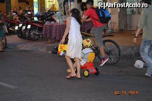 [P29] viitorul conducator de motoreta)) hai sa ne obisnuim cu directia, viteza » foto by andreea72
 - 
<span class="allrVoted glyphicon glyphicon-heart hidden" id="av593271"></span>
<a class="m-l-10 hidden" id="sv593271" onclick="voting_Foto_DelVot(,593271,21496)" role="button">șterge vot <span class="glyphicon glyphicon-remove"></span></a>
<a id="v9593271" class=" c-red"  onclick="voting_Foto_SetVot(593271)" role="button"><span class="glyphicon glyphicon-heart-empty"></span> <b>LIKE</b> = Votează poza</a> <img class="hidden"  id="f593271W9" src="/imagini/loader.gif" border="0" /><span class="AjErrMes hidden" id="e593271ErM"></span>