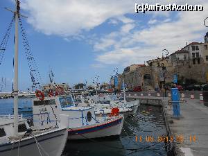 [P01] Heraklion, imagine din port. Se văd și zidurile vechi ale orașului.  » foto by Rodel
 - 
<span class="allrVoted glyphicon glyphicon-heart hidden" id="av504501"></span>
<a class="m-l-10 hidden" id="sv504501" onclick="voting_Foto_DelVot(,504501,21557)" role="button">șterge vot <span class="glyphicon glyphicon-remove"></span></a>
<a id="v9504501" class=" c-red"  onclick="voting_Foto_SetVot(504501)" role="button"><span class="glyphicon glyphicon-heart-empty"></span> <b>LIKE</b> = Votează poza</a> <img class="hidden"  id="f504501W9" src="/imagini/loader.gif" border="0" /><span class="AjErrMes hidden" id="e504501ErM"></span>