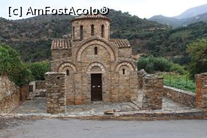 [P02] Creta, Fodele, Biserica bizantină de lângă Muzeul „El Greco”, este vizavi de parcare » foto by mprofeanu
 - 
<span class="allrVoted glyphicon glyphicon-heart hidden" id="av1286780"></span>
<a class="m-l-10 hidden" id="sv1286780" onclick="voting_Foto_DelVot(,1286780,21557)" role="button">șterge vot <span class="glyphicon glyphicon-remove"></span></a>
<a id="v91286780" class=" c-red"  onclick="voting_Foto_SetVot(1286780)" role="button"><span class="glyphicon glyphicon-heart-empty"></span> <b>LIKE</b> = Votează poza</a> <img class="hidden"  id="f1286780W9" src="/imagini/loader.gif" border="0" /><span class="AjErrMes hidden" id="e1286780ErM"></span>