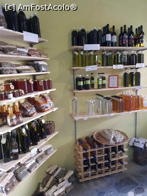 [P09] Miere, siropuri, vin si raki... Mai erau si alte produse dar mie mi-au placut astea... :)  » foto by iulian68
 - 
<span class="allrVoted glyphicon glyphicon-heart hidden" id="av1011710"></span>
<a class="m-l-10 hidden" id="sv1011710" onclick="voting_Foto_DelVot(,1011710,21565)" role="button">șterge vot <span class="glyphicon glyphicon-remove"></span></a>
<a id="v91011710" class=" c-red"  onclick="voting_Foto_SetVot(1011710)" role="button"><span class="glyphicon glyphicon-heart-empty"></span> <b>LIKE</b> = Votează poza</a> <img class="hidden"  id="f1011710W9" src="/imagini/loader.gif" border="0" /><span class="AjErrMes hidden" id="e1011710ErM"></span>