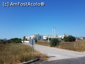 [P56] Era si o moschee in zona insa am pus poza sa arat drumul asfaltat in totalitate » foto by tripyy
 - 
<span class="allrVoted glyphicon glyphicon-heart hidden" id="av885256"></span>
<a class="m-l-10 hidden" id="sv885256" onclick="voting_Foto_DelVot(,885256,21570)" role="button">șterge vot <span class="glyphicon glyphicon-remove"></span></a>
<a id="v9885256" class=" c-red"  onclick="voting_Foto_SetVot(885256)" role="button"><span class="glyphicon glyphicon-heart-empty"></span> <b>LIKE</b> = Votează poza</a> <img class="hidden"  id="f885256W9" src="/imagini/loader.gif" border="0" /><span class="AjErrMes hidden" id="e885256ErM"></span>