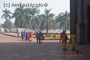 P06 [FEB-2017] pelerini la Basilica of Bom Jesus