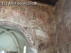 [P13] pictura veche pentru care biserica din santamaria orlea este atat de valoroasa » foto by Dan&Ema
 - 
<span class="allrVoted glyphicon glyphicon-heart hidden" id="av725461"></span>
<a class="m-l-10 hidden" id="sv725461" onclick="voting_Foto_DelVot(,725461,21607)" role="button">șterge vot <span class="glyphicon glyphicon-remove"></span></a>
<a id="v9725461" class=" c-red"  onclick="voting_Foto_SetVot(725461)" role="button"><span class="glyphicon glyphicon-heart-empty"></span> <b>LIKE</b> = Votează poza</a> <img class="hidden"  id="f725461W9" src="/imagini/loader.gif" border="0" /><span class="AjErrMes hidden" id="e725461ErM"></span>