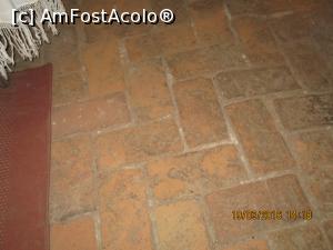 [P21] Pardoseală din cărămidă de pe vremea romanilor. Cei care ați fost atunci acolo, vă amintiți poate ce ne-am mirat că nu prea este tocită.  » foto by elviramvio
 - 
<span class="allrVoted glyphicon glyphicon-heart hidden" id="av834021"></span>
<a class="m-l-10 hidden" id="sv834021" onclick="voting_Foto_DelVot(,834021,21607)" role="button">șterge vot <span class="glyphicon glyphicon-remove"></span></a>
<a id="v9834021" class=" c-red"  onclick="voting_Foto_SetVot(834021)" role="button"><span class="glyphicon glyphicon-heart-empty"></span> <b>LIKE</b> = Votează poza</a> <img class="hidden"  id="f834021W9" src="/imagini/loader.gif" border="0" /><span class="AjErrMes hidden" id="e834021ErM"></span>