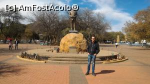 [P11] Micul parc de langa Parlament si Guvern si Statuia lui Sir Seretse Khama » foto by gf.feder
 - 
<span class="allrVoted glyphicon glyphicon-heart hidden" id="av838537"></span>
<a class="m-l-10 hidden" id="sv838537" onclick="voting_Foto_DelVot(,838537,21653)" role="button">șterge vot <span class="glyphicon glyphicon-remove"></span></a>
<a id="v9838537" class=" c-red"  onclick="voting_Foto_SetVot(838537)" role="button"><span class="glyphicon glyphicon-heart-empty"></span> <b>LIKE</b> = Votează poza</a> <img class="hidden"  id="f838537W9" src="/imagini/loader.gif" border="0" /><span class="AjErrMes hidden" id="e838537ErM"></span>