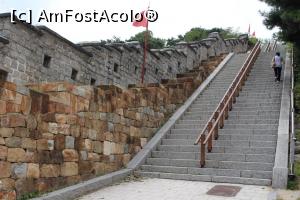 [P28] Suwon, Fortăreața Hwaseong, pe aici am urcat pe zid » foto by mprofeanu
 - 
<span class="allrVoted glyphicon glyphicon-heart hidden" id="av840226"></span>
<a class="m-l-10 hidden" id="sv840226" onclick="voting_Foto_DelVot(,840226,21685)" role="button">șterge vot <span class="glyphicon glyphicon-remove"></span></a>
<a id="v9840226" class=" c-red"  onclick="voting_Foto_SetVot(840226)" role="button"><span class="glyphicon glyphicon-heart-empty"></span> <b>LIKE</b> = Votează poza</a> <img class="hidden"  id="f840226W9" src="/imagini/loader.gif" border="0" /><span class="AjErrMes hidden" id="e840226ErM"></span>