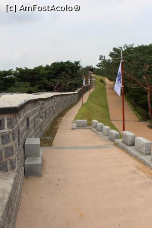 [P31] Suwon, Prin Fortăreața Hwaseong de la sud-vest la vest » foto by mprofeanu
 - 
<span class="allrVoted glyphicon glyphicon-heart hidden" id="av840230"></span>
<a class="m-l-10 hidden" id="sv840230" onclick="voting_Foto_DelVot(,840230,21685)" role="button">șterge vot <span class="glyphicon glyphicon-remove"></span></a>
<a id="v9840230" class=" c-red"  onclick="voting_Foto_SetVot(840230)" role="button"><span class="glyphicon glyphicon-heart-empty"></span> <b>LIKE</b> = Votează poza</a> <img class="hidden"  id="f840230W9" src="/imagini/loader.gif" border="0" /><span class="AjErrMes hidden" id="e840230ErM"></span>