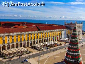 [P07] Praca do Comercio vazuta din Arcul da Rua Augusta » foto by GabrielaG
 - 
<span class="allrVoted glyphicon glyphicon-heart hidden" id="av842573"></span>
<a class="m-l-10 hidden" id="sv842573" onclick="voting_Foto_DelVot(,842573,21709)" role="button">șterge vot <span class="glyphicon glyphicon-remove"></span></a>
<a id="v9842573" class=" c-red"  onclick="voting_Foto_SetVot(842573)" role="button"><span class="glyphicon glyphicon-heart-empty"></span> <b>LIKE</b> = Votează poza</a> <img class="hidden"  id="f842573W9" src="/imagini/loader.gif" border="0" /><span class="AjErrMes hidden" id="e842573ErM"></span>