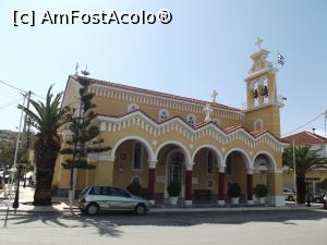 [P17] Biserica Panagia din Argostoli, situată faţă în faţă cu intrarea pe podul pietonal » foto by irinad
 - 
<span class="allrVoted glyphicon glyphicon-heart hidden" id="av798588"></span>
<a class="m-l-10 hidden" id="sv798588" onclick="voting_Foto_DelVot(,798588,21772)" role="button">șterge vot <span class="glyphicon glyphicon-remove"></span></a>
<a id="v9798588" class=" c-red"  onclick="voting_Foto_SetVot(798588)" role="button"><span class="glyphicon glyphicon-heart-empty"></span> <b>LIKE</b> = Votează poza</a> <img class="hidden"  id="f798588W9" src="/imagini/loader.gif" border="0" /><span class="AjErrMes hidden" id="e798588ErM"></span>