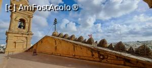 [P11] Rotunda din Mosta, celălalt turn clopotniță și înaltul fațadei de unde se vede crucea cu trei bare orizontale, simbolul oferit de Papă » foto by irinad
 - 
<span class="allrVoted glyphicon glyphicon-heart hidden" id="av1513963"></span>
<a class="m-l-10 hidden" id="sv1513963" onclick="voting_Foto_DelVot(,1513963,21895)" role="button">șterge vot <span class="glyphicon glyphicon-remove"></span></a>
<a id="v91513963" class=" c-red"  onclick="voting_Foto_SetVot(1513963)" role="button"><span class="glyphicon glyphicon-heart-empty"></span> <b>LIKE</b> = Votează poza</a> <img class="hidden"  id="f1513963W9" src="/imagini/loader.gif" border="0" /><span class="AjErrMes hidden" id="e1513963ErM"></span>