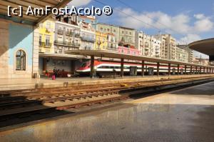 [P21] peronul garii Apolonia. Cam prin dreptul locomotivei era iesirea in strada, apoi dreapta si unde se termina blocurile ce se vad in imagine incepea strada pe care urcam catre apartament, cam vreo 12 minute pas lejer.  » foto by alunelu69
 - 
<span class="allrVoted glyphicon glyphicon-heart hidden" id="av857154"></span>
<a class="m-l-10 hidden" id="sv857154" onclick="voting_Foto_DelVot(,857154,21935)" role="button">șterge vot <span class="glyphicon glyphicon-remove"></span></a>
<a id="v9857154" class=" c-red"  onclick="voting_Foto_SetVot(857154)" role="button"><span class="glyphicon glyphicon-heart-empty"></span> <b>LIKE</b> = Votează poza</a> <img class="hidden"  id="f857154W9" src="/imagini/loader.gif" border="0" /><span class="AjErrMes hidden" id="e857154ErM"></span>