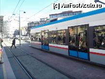 [P22] Tramvaiul - Zeytinburnu-Kabataş, principalul mijloc de transport prin orasul vechi. » foto by TraianS
 - 
<span class="allrVoted glyphicon glyphicon-heart hidden" id="av315899"></span>
<a class="m-l-10 hidden" id="sv315899" onclick="voting_Foto_DelVot(,315899,21951)" role="button">șterge vot <span class="glyphicon glyphicon-remove"></span></a>
<a id="v9315899" class=" c-red"  onclick="voting_Foto_SetVot(315899)" role="button"><span class="glyphicon glyphicon-heart-empty"></span> <b>LIKE</b> = Votează poza</a> <img class="hidden"  id="f315899W9" src="/imagini/loader.gif" border="0" /><span class="AjErrMes hidden" id="e315899ErM"></span>