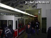 [P51] Funicularul Tünel, in statia de sus. De aici, chiar in fata puteti lua Tramvaiul Nostalgic pe Istiklal Cadesi pana-n Piata Taksim. Tünel. » foto by TraianS
 - 
<span class="allrVoted glyphicon glyphicon-heart hidden" id="av315934"></span>
<a class="m-l-10 hidden" id="sv315934" onclick="voting_Foto_DelVot(,315934,21951)" role="button">șterge vot <span class="glyphicon glyphicon-remove"></span></a>
<a id="v9315934" class=" c-red"  onclick="voting_Foto_SetVot(315934)" role="button"><span class="glyphicon glyphicon-heart-empty"></span> <b>LIKE</b> = Votează poza</a> <img class="hidden"  id="f315934W9" src="/imagini/loader.gif" border="0" /><span class="AjErrMes hidden" id="e315934ErM"></span>