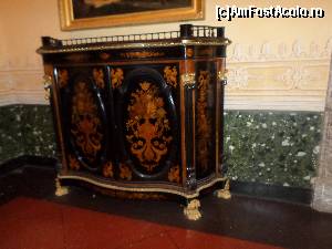 [P29] mobilier din incaperile regale ale palatului » foto by amero
 - 
<span class="allrVoted glyphicon glyphicon-heart hidden" id="av589606"></span>
<a class="m-l-10 hidden" id="sv589606" onclick="voting_Foto_DelVot(,589606,21978)" role="button">șterge vot <span class="glyphicon glyphicon-remove"></span></a>
<a id="v9589606" class=" c-red"  onclick="voting_Foto_SetVot(589606)" role="button"><span class="glyphicon glyphicon-heart-empty"></span> <b>LIKE</b> = Votează poza</a> <img class="hidden"  id="f589606W9" src="/imagini/loader.gif" border="0" /><span class="AjErrMes hidden" id="e589606ErM"></span>