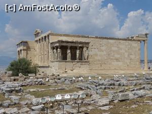 [P06] Atena - Acropole - Templul Erechtheion ;i cariatidele » foto by Cris
 - 
<span class="allrVoted glyphicon glyphicon-heart hidden" id="av872335"></span>
<a class="m-l-10 hidden" id="sv872335" onclick="voting_Foto_DelVot(,872335,21989)" role="button">șterge vot <span class="glyphicon glyphicon-remove"></span></a>
<a id="v9872335" class=" c-red"  onclick="voting_Foto_SetVot(872335)" role="button"><span class="glyphicon glyphicon-heart-empty"></span> <b>LIKE</b> = Votează poza</a> <img class="hidden"  id="f872335W9" src="/imagini/loader.gif" border="0" /><span class="AjErrMes hidden" id="e872335ErM"></span>