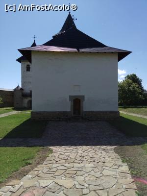 [P11] Biserica » foto by CATAAS
 - 
<span class="allrVoted glyphicon glyphicon-heart hidden" id="av862938"></span>
<a class="m-l-10 hidden" id="sv862938" onclick="voting_Foto_DelVot(,862938,22047)" role="button">șterge vot <span class="glyphicon glyphicon-remove"></span></a>
<a id="v9862938" class=" c-red"  onclick="voting_Foto_SetVot(862938)" role="button"><span class="glyphicon glyphicon-heart-empty"></span> <b>LIKE</b> = Votează poza</a> <img class="hidden"  id="f862938W9" src="/imagini/loader.gif" border="0" /><span class="AjErrMes hidden" id="e862938ErM"></span>