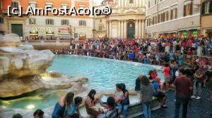[P10] Fontana di Trevi » foto by catalinx
 - 
<span class="allrVoted glyphicon glyphicon-heart hidden" id="av864715"></span>
<a class="m-l-10 hidden" id="sv864715" onclick="voting_Foto_DelVot(,864715,22065)" role="button">șterge vot <span class="glyphicon glyphicon-remove"></span></a>
<a id="v9864715" class=" c-red"  onclick="voting_Foto_SetVot(864715)" role="button"><span class="glyphicon glyphicon-heart-empty"></span> <b>LIKE</b> = Votează poza</a> <img class="hidden"  id="f864715W9" src="/imagini/loader.gif" border="0" /><span class="AjErrMes hidden" id="e864715ErM"></span>